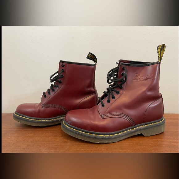 Dr. Martens Shoes - Cherry Red Dr. Martin 1460